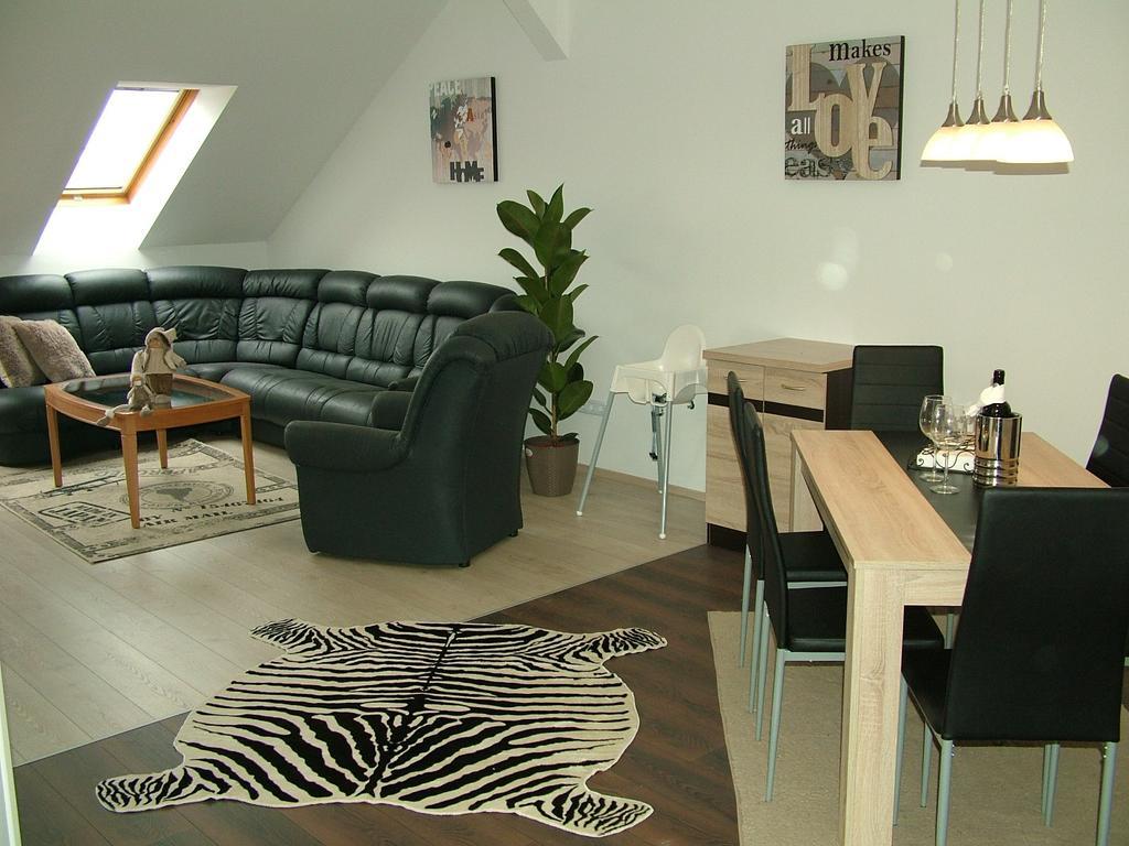 Korzo Apartman Koszeg Room photo